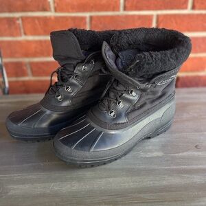 Sorel Snow Angel Woman’s Insulated waterproof Boot with Liner Black size 9